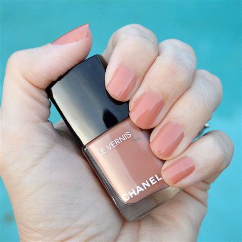 bleached mauve chanel nail polish|Chanel feno nail color.